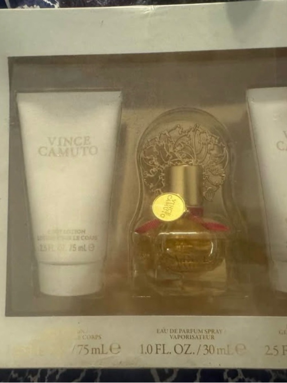Vince Camuto Gold & White Fragrance Gift Set with Red Accent